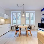 Urbannestgroup-Gdansk&1Sw35-36